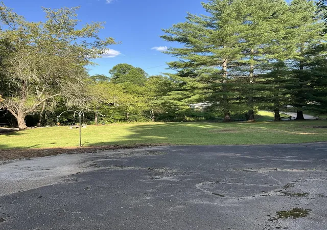 Photo 2 of Sale Pending at 893 Huckleberry Rd, Manchester, KY 40962 | MLS# 26020558 | Listing updated on 2026-09-12