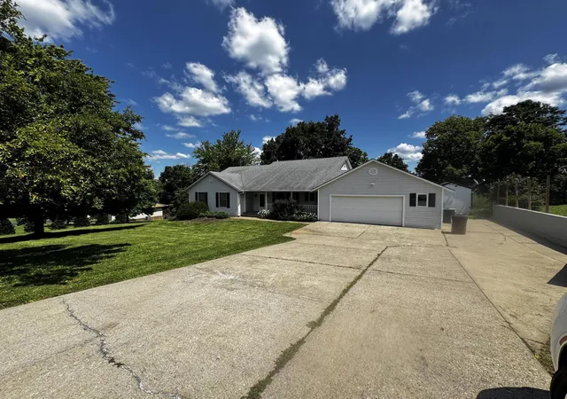 Photo 4 of Single family home for sale at 491 N Homestead Ln, Lancaster, KY 40444 | MLS# 26020431 | Listing updated on 2026-09-23