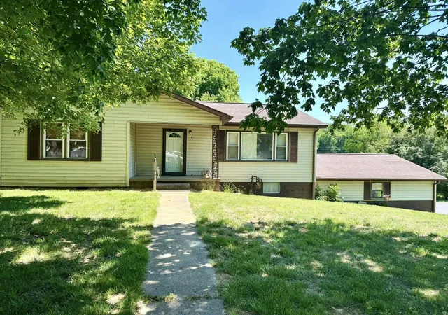 Photo 3 of Single family home for sale at 82 Hopewell Rd, Kuttawa, KY 42055 | MLS# 26020435 | Listing updated on 2026-09-08