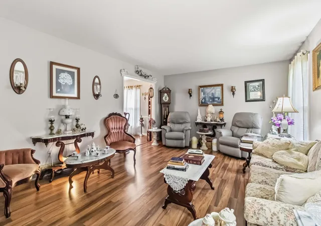 Photo 3 of Single family home for sale at 307 Dogwood Dr, Stanford, KY 40484 | MLS# 26020429 | Listing updated on 2026-08-11