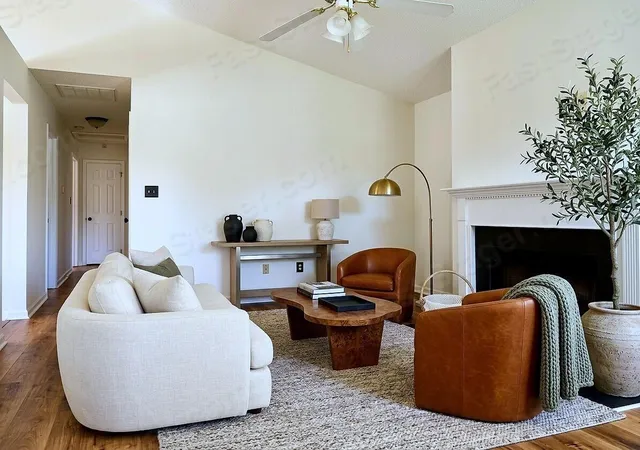 Photo 1 of Single family home for sale at 2580 Woodhill Dr, Lexington, KY 40509 | MLS# 26020519 | Listing updated on 2026-09-21