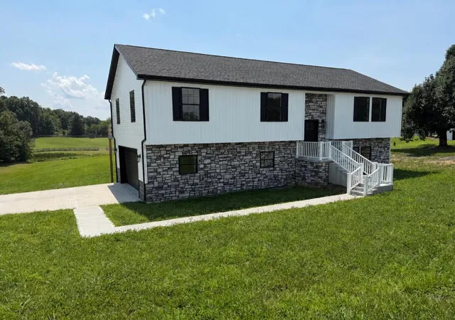Single family home for sale at 124 Hillard Rd, Corbin, KY 40701 | MLS# 26020434
