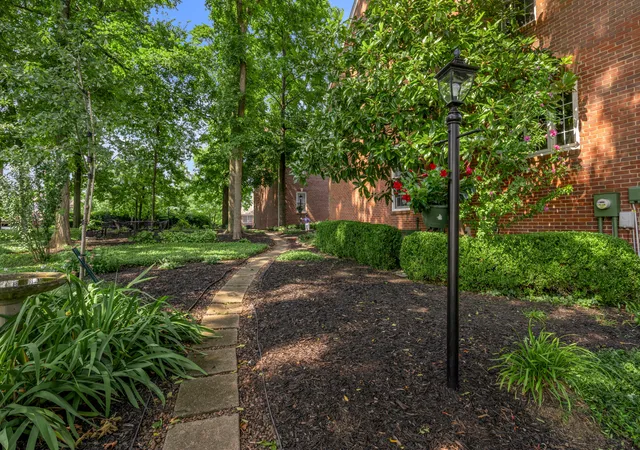 Photo 3 of Townhouse for sale at 272 Chippendale Cir, Lexington, KY 40517 | MLS# 26020475 | Listing updated on 2026-09-09