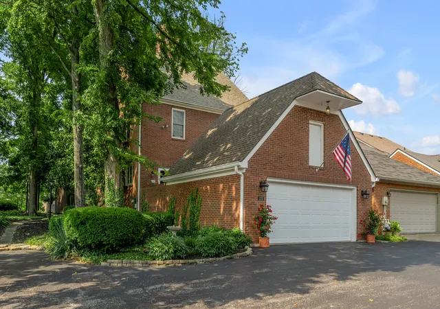 Photo 4 of Sale Pending at 272 Chippendale Cir, Lexington, KY 40517 | MLS# 26020475 | Listing updated on 2026-10-14