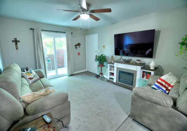 Photo 3 of Condo for sale at 1080 Armstrong Ml Rd #A, Lexington, KY 40517 | MLS# 26020461 | Listing updated on 2026-08-01