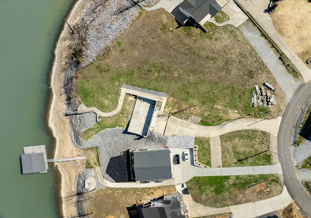 Land for sale at 583 Sherwood Dr, Gilbertsville, KY 42044 | MLS# 26020460