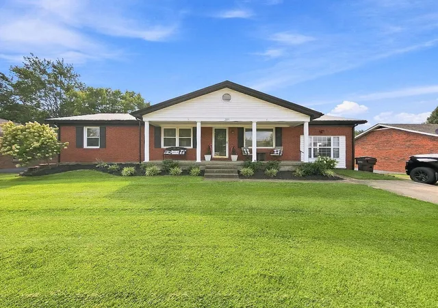 Photo 1 of Single family home for sale at 316 Courchelle Dr, Nicholasville, KY 40356 | MLS# 26020544 | Listing updated on 2026-08-11