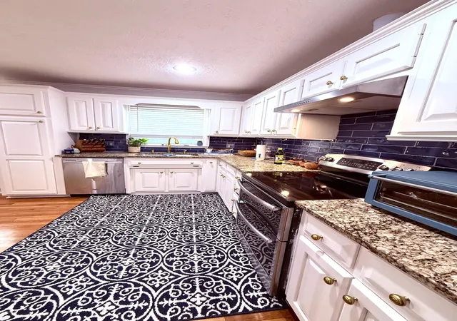 Photo 3 of Single family home for sale at 450 Osprey Cir, Lexington, KY 40503 | MLS# 26020590 | Listing updated on 2026-08-01