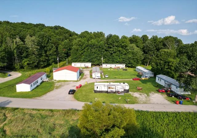 Photo 1 of Sale Pending at 90 E Robinson Rd, London, KY 40744 | MLS# 26020492 | Listing updated on 2026-08-14