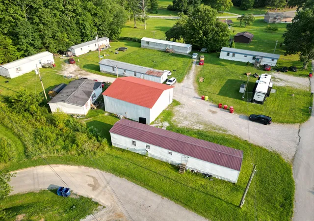Photo 3 of Sale Pending at 90 E Robinson Rd, London, KY 40744 | MLS# 26020492 | Listing updated on 2026-08-14
