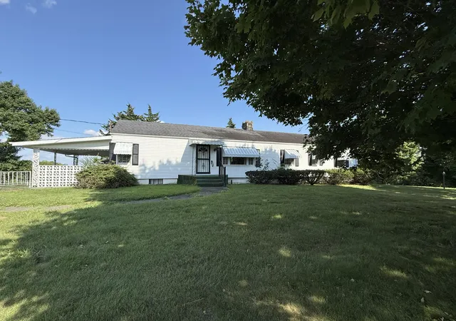 Photo 3 of Sale Pending at 875 S Bluelicks Pike Rd, Mount Olivet, KY 41064 | MLS# 26020670 | Listing updated on 2026-09-17