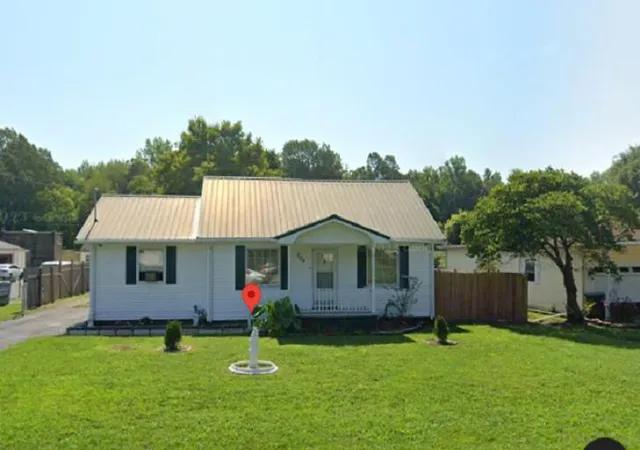 Photo 14 of Single family home for sale at 709 Milliken Rd, Paducah, KY 42003 | MLS# 26021048 | Listing updated on 2026-09-04