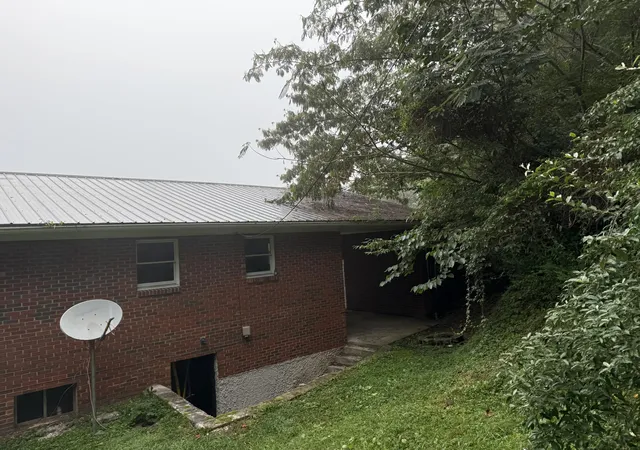 Photo 3 of Sale Pending at 1044 Kentucky 1426, Banner, KY 41603 | MLS# 26020589 | Listing updated on 2026-08-19