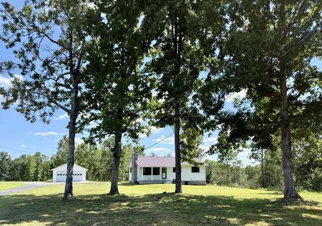 Photo 2 of Single family home for sale at 6897 Highway 52, Beattyville, KY 41311 | MLS# 26020663 | Listing updated on 2026-08-28
