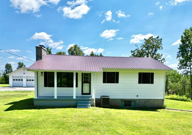 Photo 3 of Single family home for sale at 6897 Highway 52, Beattyville, KY 41311 | MLS# 26020663 | Listing updated on 2026-08-28