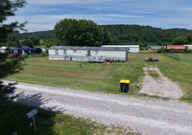 Photo 3 of Land for sale at 408 Sunnydale Ests, Mount Vernon, KY 40456 | MLS# 26020601 | Listing updated on 2026-09-10