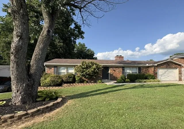 Photo 1 of Single family home for sale at 1106 Pradero Dr, Frankfort, KY 40601 | MLS# 26020607 | Listing updated on 2026-09-11