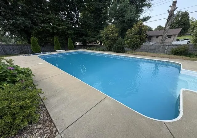 Photo 3 of Single family home for sale at 1106 Pradero Dr, Frankfort, KY 40601 | MLS# 26020607 | Listing updated on 2026-09-16