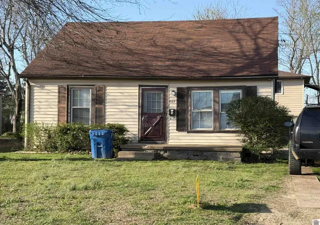Photo 1 of Single family home for sale at 307 Wright St, Mayfield, KY 42066 | MLS# 26021877 | Listing updated on 2026-08-22