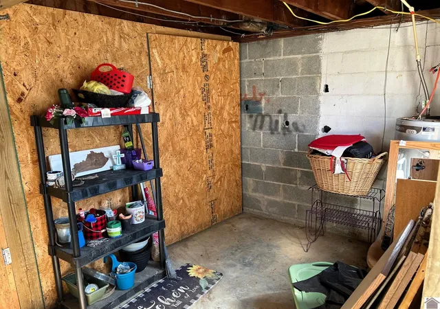 Photo 3 of Single family home for sale at 307 Wright St, Mayfield, KY 42066 | MLS# 26021877 | Listing updated on 2026-10-10