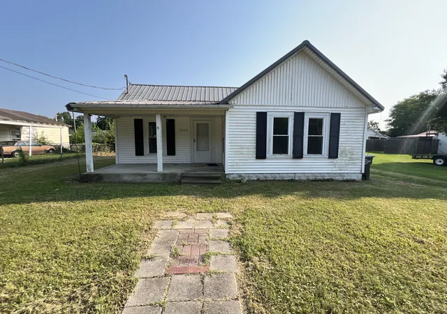Photo 1 of Condo for sale at 2032 Center St, Paducah, KY 42003 | MLS# 26020625 | Listing updated on 2026-09-06
