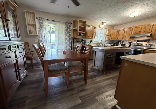 Photo 4 of Single family home for sale at 2213 Mercer Dr, Richmond, KY 40475 | MLS# 26020766 | Listing updated on 2026-09-24
