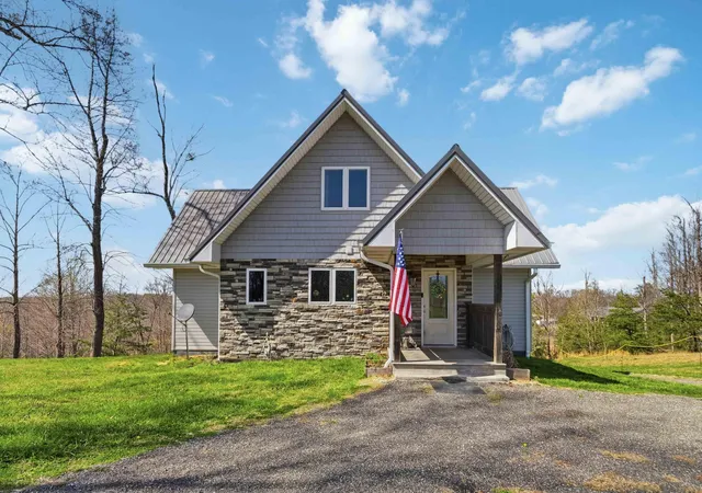 Photo 3 of Single family home for sale at 3128 Kentucky 3277, Nancy, KY 42544 | MLS# 26020642 | Listing updated on 2026-08-01