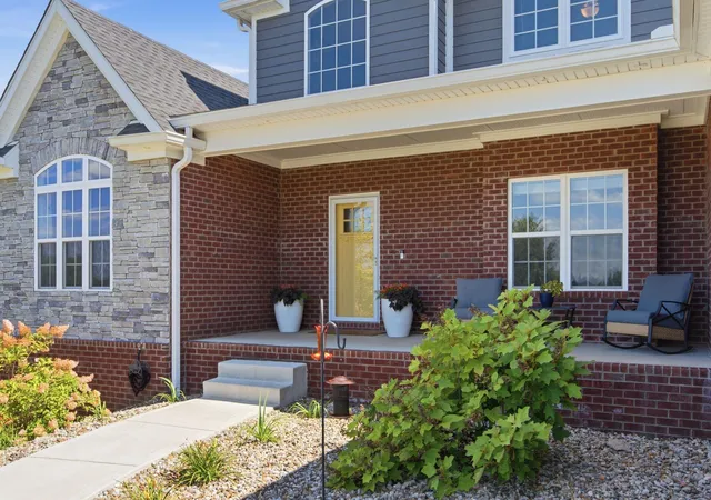 Photo 4 of Single family home for sale at 275 Inverness Trl, Richmond, KY 40475 | MLS# 26020661 | Listing updated on 2026-08-17