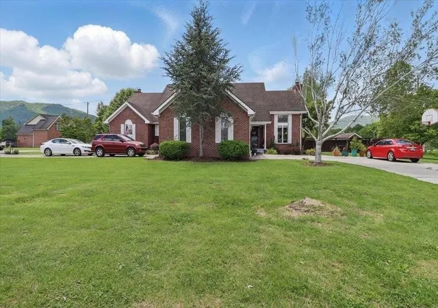 Photo 1 of Single family home for sale at 523 N 30th Street, Middlesboro, KY 40965 | MLS# 26020660 | Listing updated on 2026-08-01