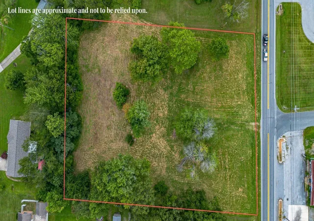 Photo 2 of Land for sale at 7300 Benton Rd, Paducah, KY 42003 | MLS# 26020957 | Listing updated on 2026-08-04