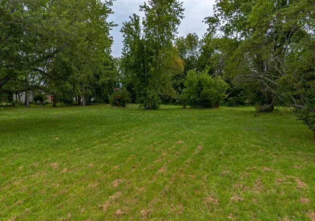 Photo 4 of Land for sale at 7300 Benton Rd, Paducah, KY 42003 | MLS# 26020957 | Listing updated on 2026-08-04