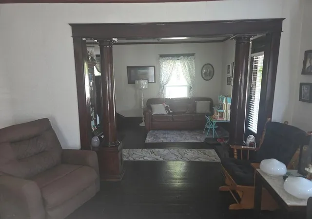 Photo 2 of Single family home for sale at 231 Mills Ave, Flemingsburg, KY 41041 | MLS# 26020666 | Listing updated on 2026-08-01