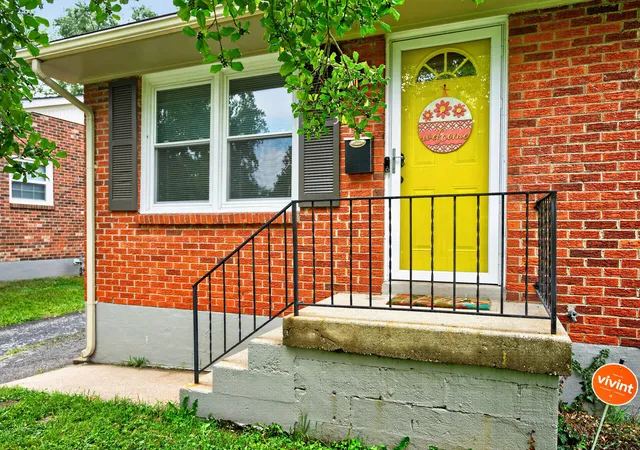 Photo 3 of Single family home for sale at 3533 King Arthur Dr, Lexington, KY 40517 | MLS# 26021341 | Listing updated on 2026-09-14