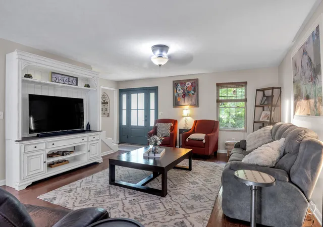 Photo 4 of Single family home for sale at 2235 Rockcastle Rd, Cadiz, KY 42211 | MLS# 26020690 | Listing updated on 2026-09-30