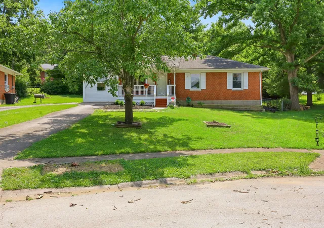 Photo 30 of Single family home for sale at 352 Ridgewood Dr, Versailles, KY 40383 | MLS# 26020686 | Listing updated on 2026-09-14