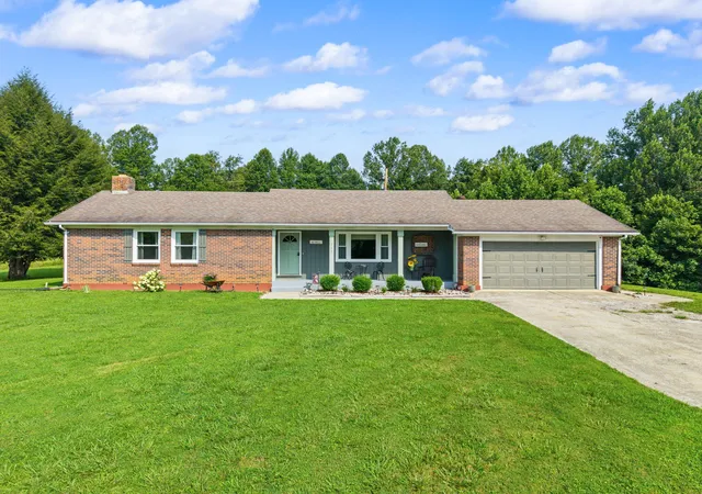 Photo 1 of Sale Pending at 315 Hieronymus Loop, Beattyville, KY 41311 | MLS# 26020765 | Listing updated on 2026-08-29