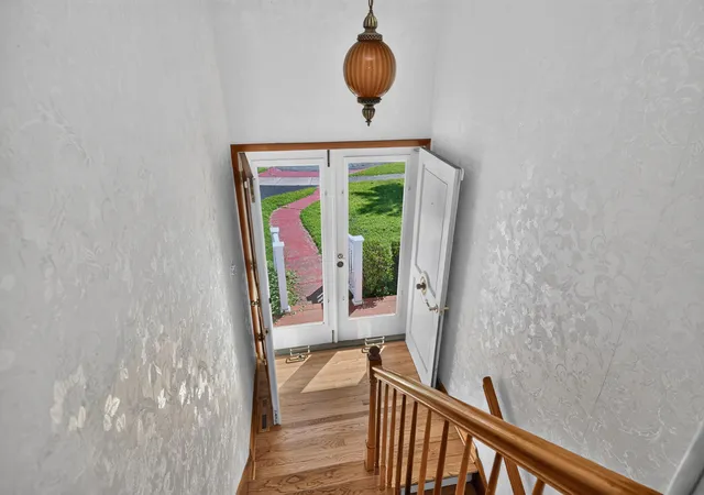 Photo 4 of Single family home for sale at 641 Bellcastle Rd, Lexington, KY 40505 | MLS# 26020710 | Listing updated on 2026-10-19