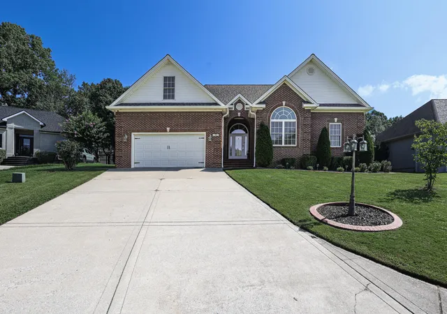 Photo 1 of Sale Pending at 185 Spring Valley Cvs, Paducah, KY 42003 | MLS# 26020799 | Listing updated on 2026-08-22