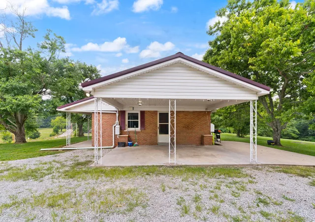 Photo 3 of Single family home for sale at 6092 Ky 36, Cynthiana, KY 41031 | MLS# 26020788 | Listing updated on 2026-09-03