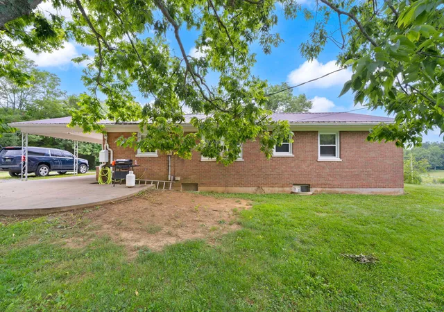 Photo 4 of Single family home for sale at 6092 Ky 36, Cynthiana, KY 41031 | MLS# 26020788 | Listing updated on 2026-09-03