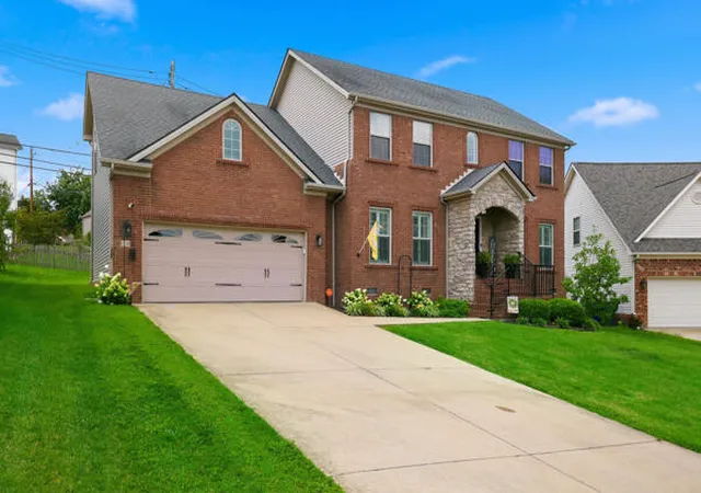 Photo 2 of Single family home for sale at 508 Hawks Nest Point, Lexington, KY 40515 | MLS# 26020873 | Listing updated on 2026-08-04