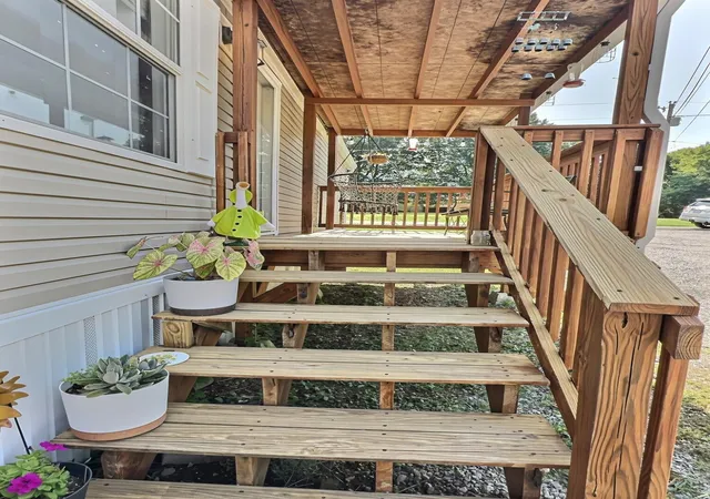 Photo 3 of Single family home for sale at 112 Madden St, Calvert City, KY 42029 | MLS# 26020902 | Listing updated on 2026-08-19
