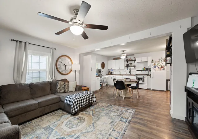 Photo 2 of Single family home for sale at 109 Turner Ave, Lancaster, KY 40444 | MLS# 26020726 | Listing updated on 2026-08-30