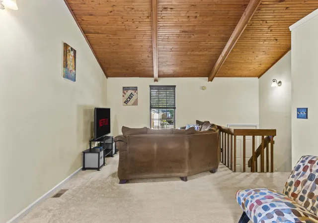 Photo 3 of Townhouse for sale at 798 Spring Meadows Dr, Lexington, KY 40504 | MLS# 26021132 | Listing updated on 2026-08-24