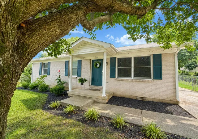 Photo 2 of Sale Pending at 116 Alpine Wy, Nicholasville, KY 40356 | MLS# 26022257 | Listing updated on 2026-09-07