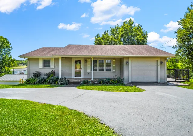 Photo 3 of Sale Pending at 561 Old Whitley Rd, London, KY 40744 | MLS# 26020746 | Listing updated on 2026-09-04