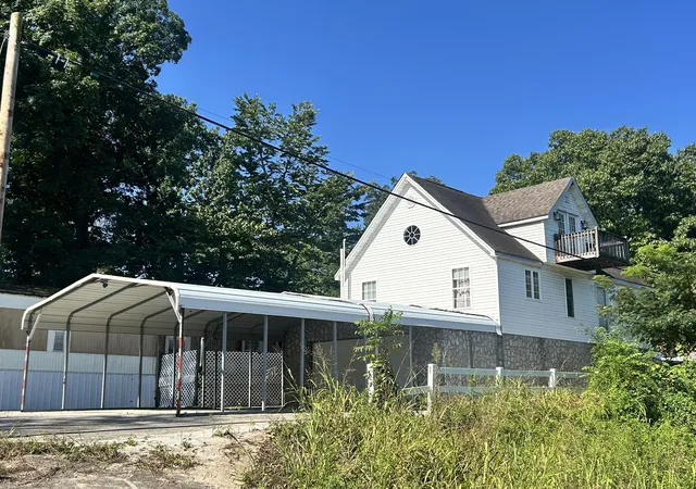 Photo 2 of Single family home for sale at 51 Beauchamp Blvd, Somerset, KY 42503 | MLS# 26020948 | Listing updated on 2026-09-28