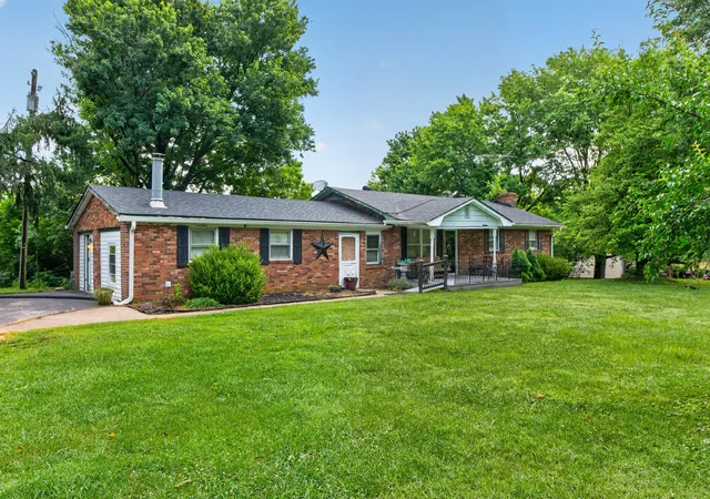 Photo 1 of Single family home for sale at 2524 Bethlehem Rd, Paris, KY 40361 | MLS# 26020763 | Listing updated on 2026-08-07