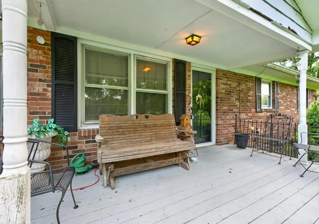 Photo 3 of Single family home for sale at 2524 Bethlehem Rd, Paris, KY 40361 | MLS# 26020763 | Listing updated on 2026-10-08