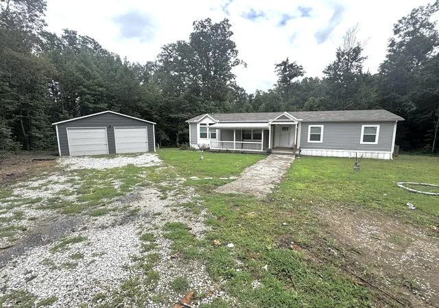 Photo 3 of Sale Pending at 240 Bulls Branch Rd, East Bernstadt, KY 40729 | MLS# 26020836 | Listing updated on 2026-08-22